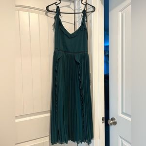 Lulus pleated midi dress